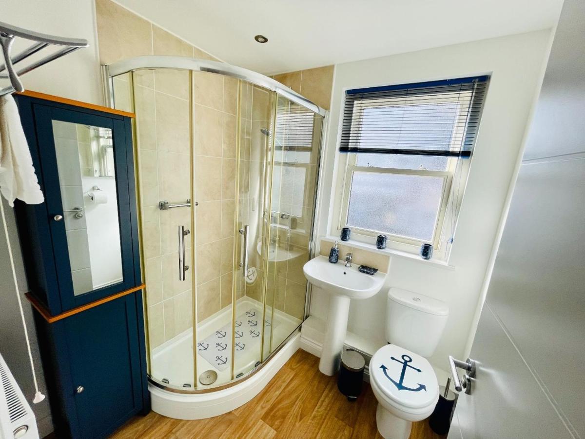 Captains Rest - 2 Bedroom Apartment In The Heart Of Brixham Exterior foto